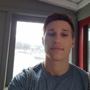 Meet your Posher, Daniel